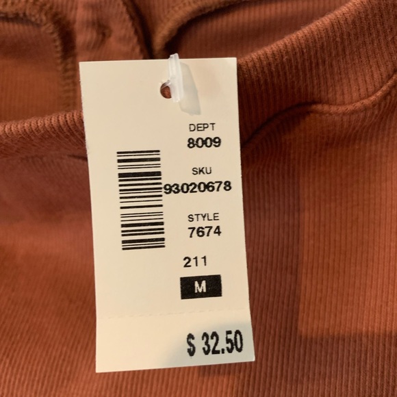 Aeropostale off the shoulder top! - Picture 3 of 4